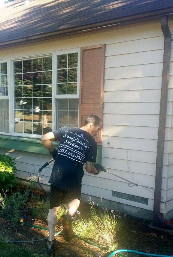 Pressure Washing in Seattle, WA