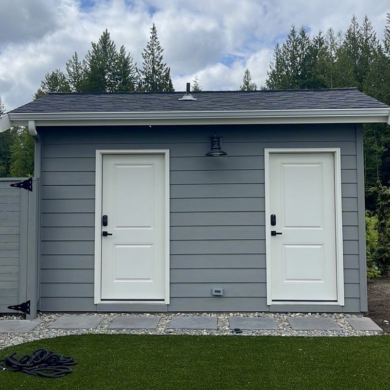 This a photo of newly installed hardieplank siding after painting.